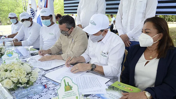 Promipyme y Medio Ambiente firman acuerdo de capacitación ambiental ...