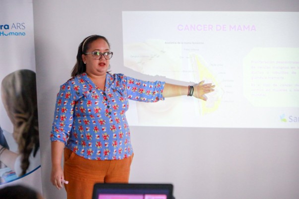 FACILITADORA CCHARLA CANCER DE MAMA