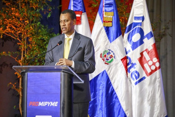 PRESIDENTE DE INDOTEL EN JORNADA SAN CRISTOBAL