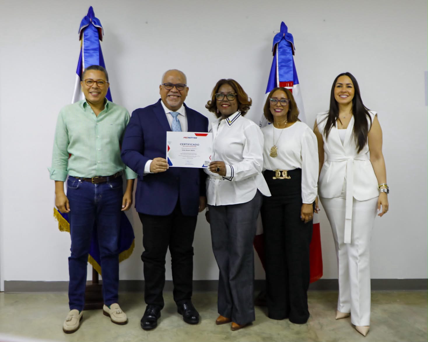 graducacion de mujeres profesionales