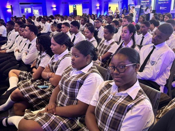 Colegio En Apoyo A Emprendelab