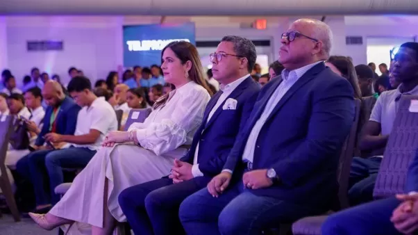 Durante Lanzamiento En El Sheraron